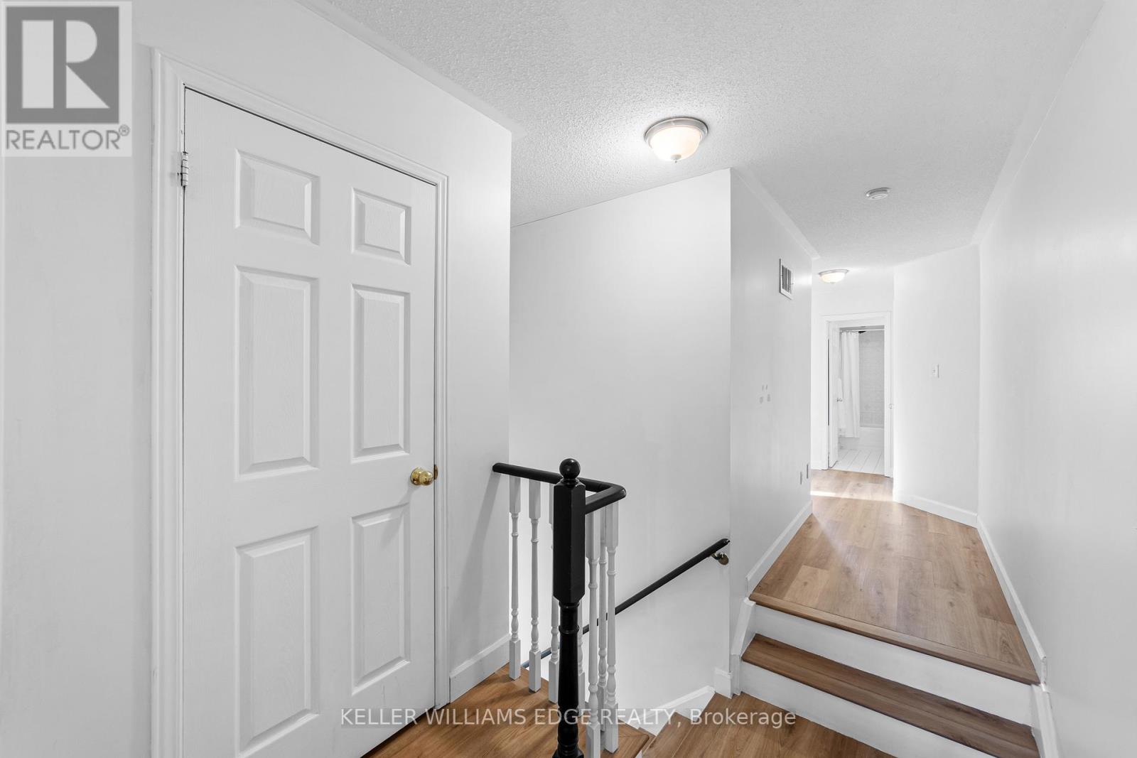 4401 Vallence Drive, Burlington, Ontario  L7L 6J7 - Photo 16 - W12774460