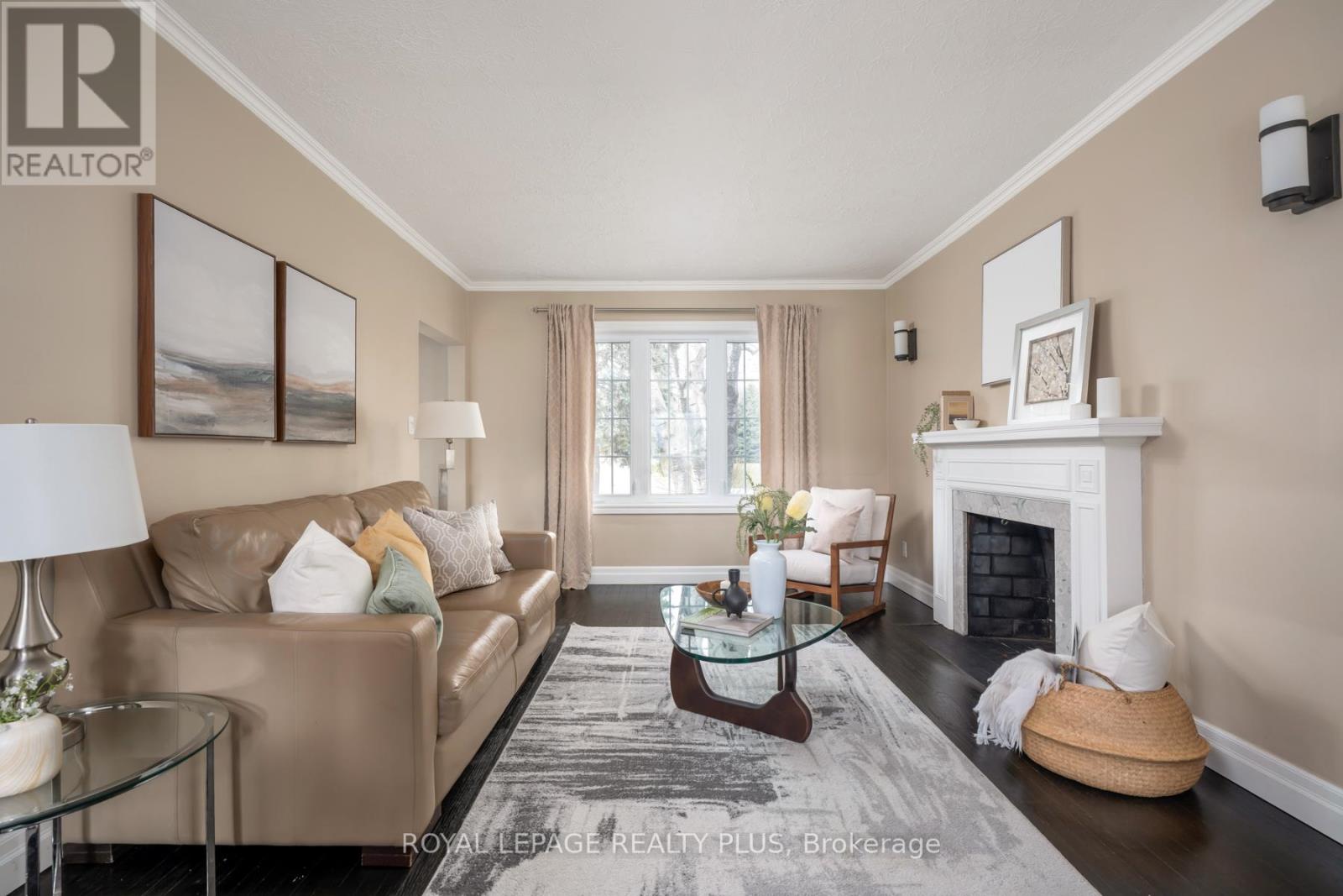 2034 Harvest Drive, Mississauga, Ontario  L4Y 1T6 - Photo 6 - W12774490