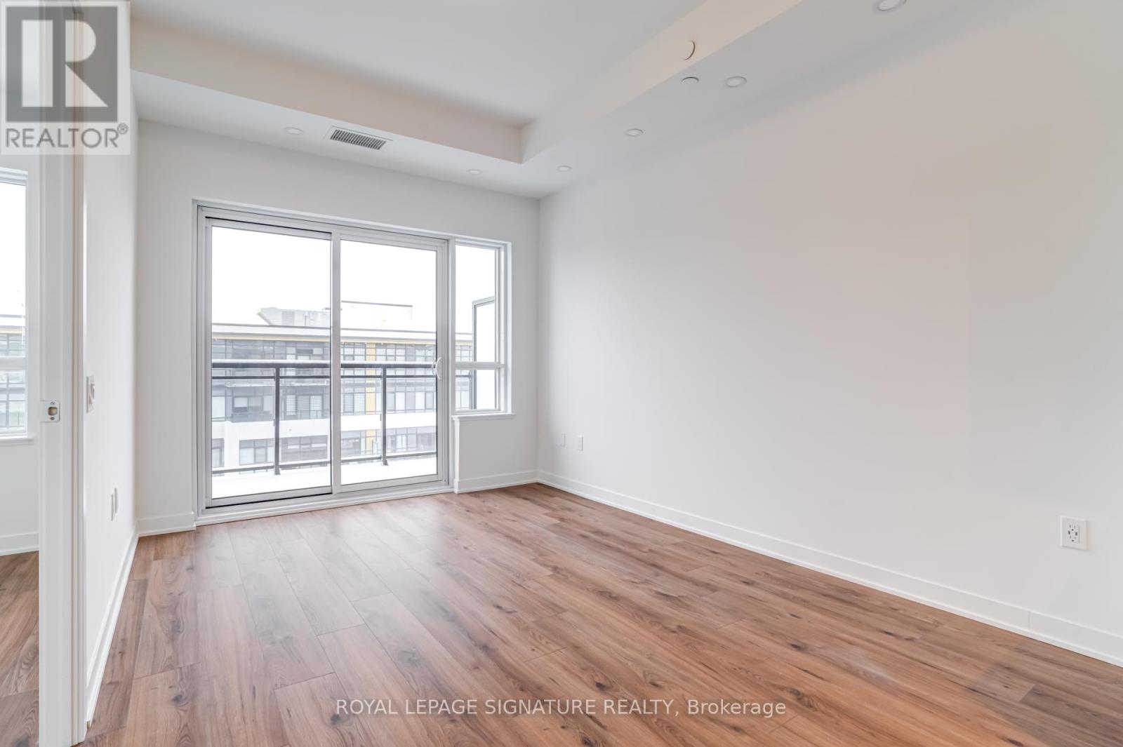 Ph20 - 395 Dundas Street W, Oakville, Ontario  L6M 5R8 - Photo 5 - W12774514