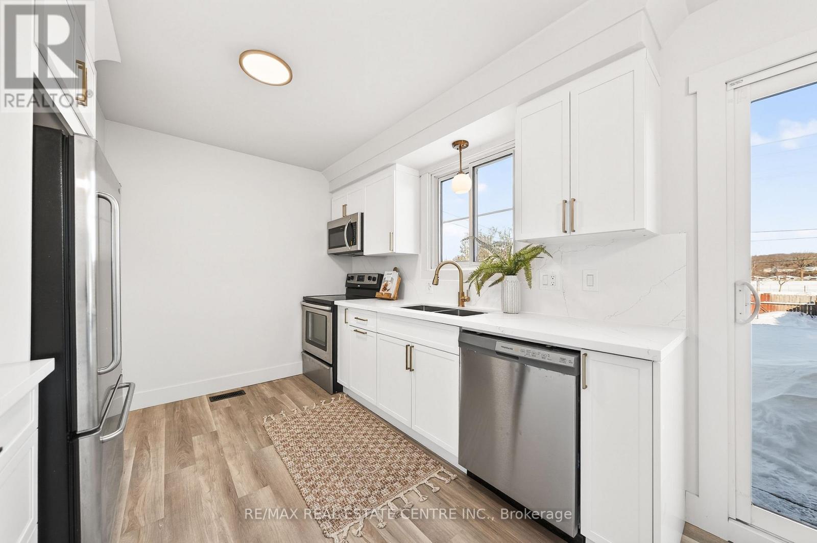 97 Moffat Drive, Cambridge, Ontario  N1R 6C1 - Photo 15 - X12774438