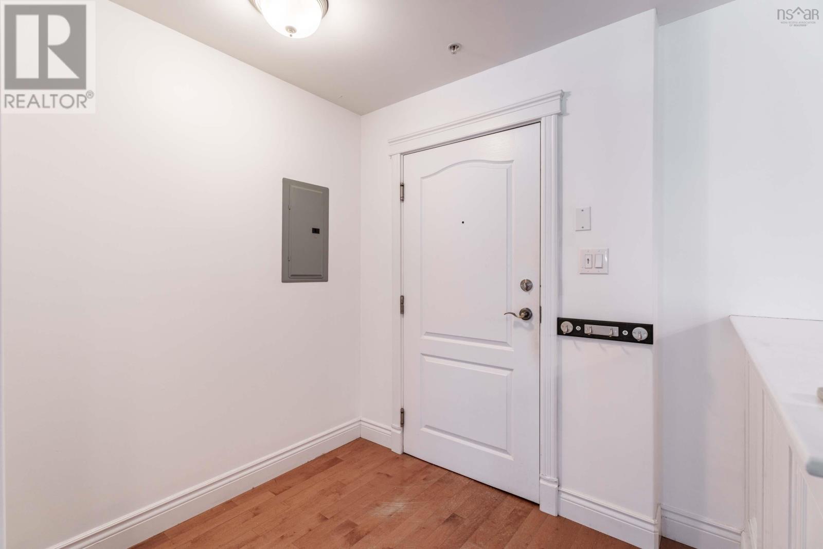 107 5523 Inglis Street, Halifax, Nova Scotia  B3H 1J9 - Photo 2 - 202602483