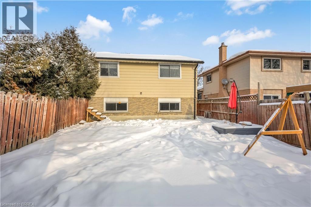 15 Autumn Road, Brantford, Ontario  N3R 7B1 - Photo 31 - 40795313