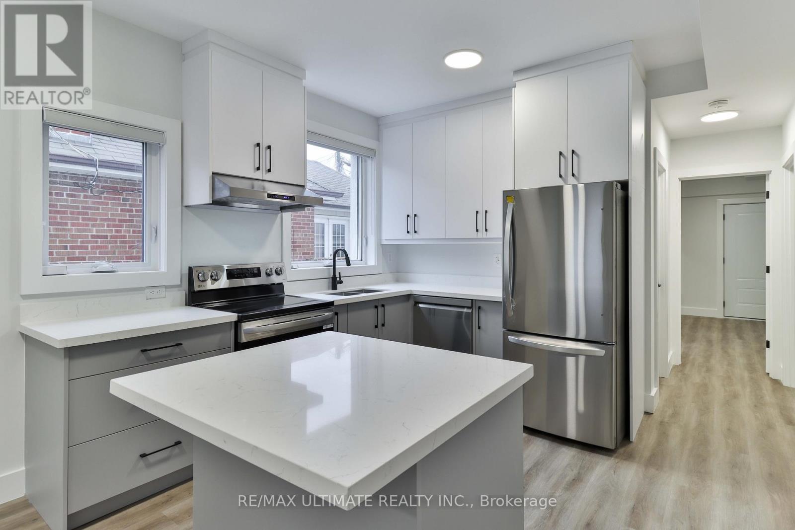 Main - 6 Chudleigh Road, Toronto, Ontario  M6E 1Y8 - Photo 8 - W12770968