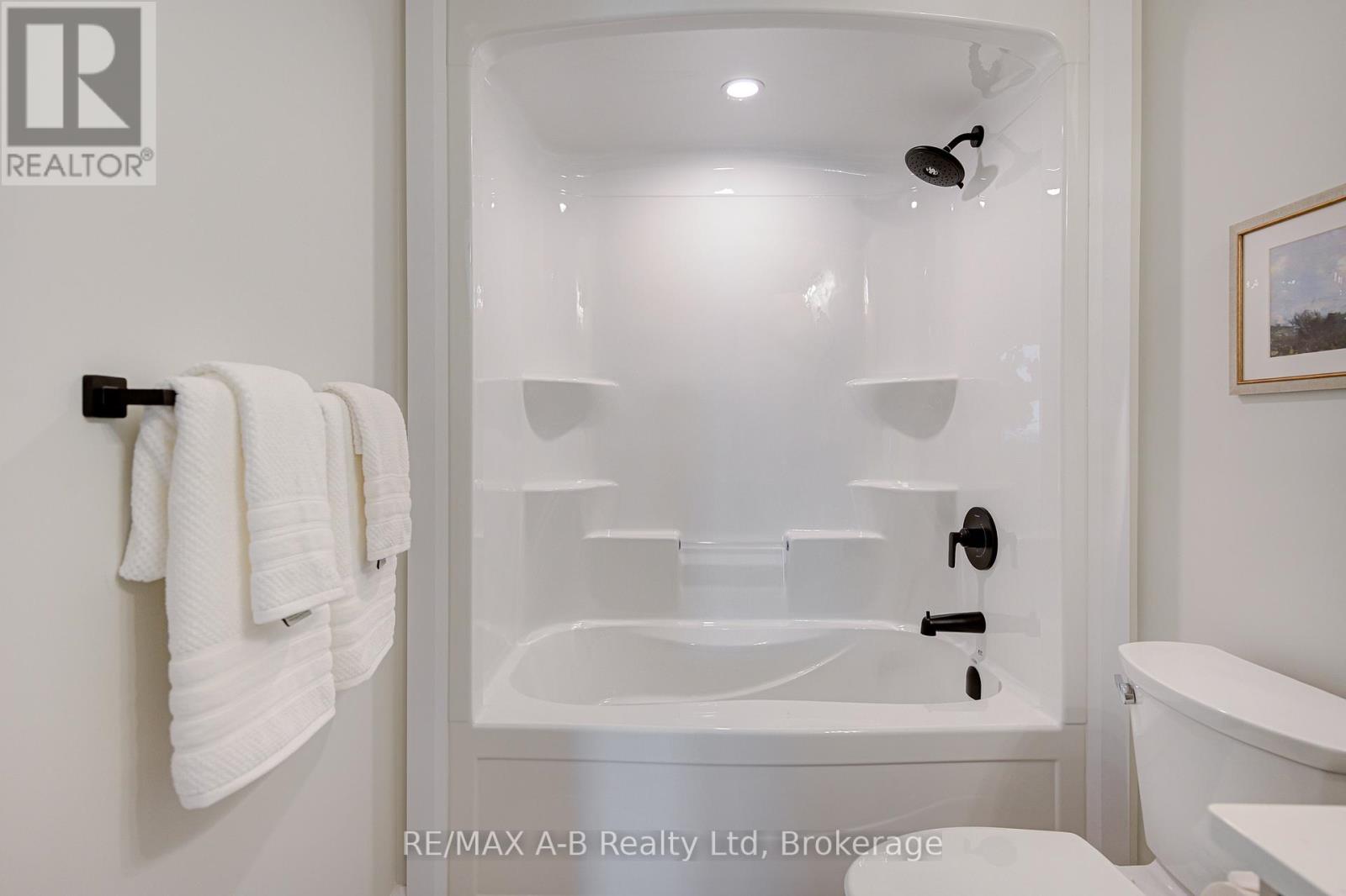 #30 - 428 Queen Street W, St. Marys, Ontario  N4X 0C8 - Photo 21 - X12774548