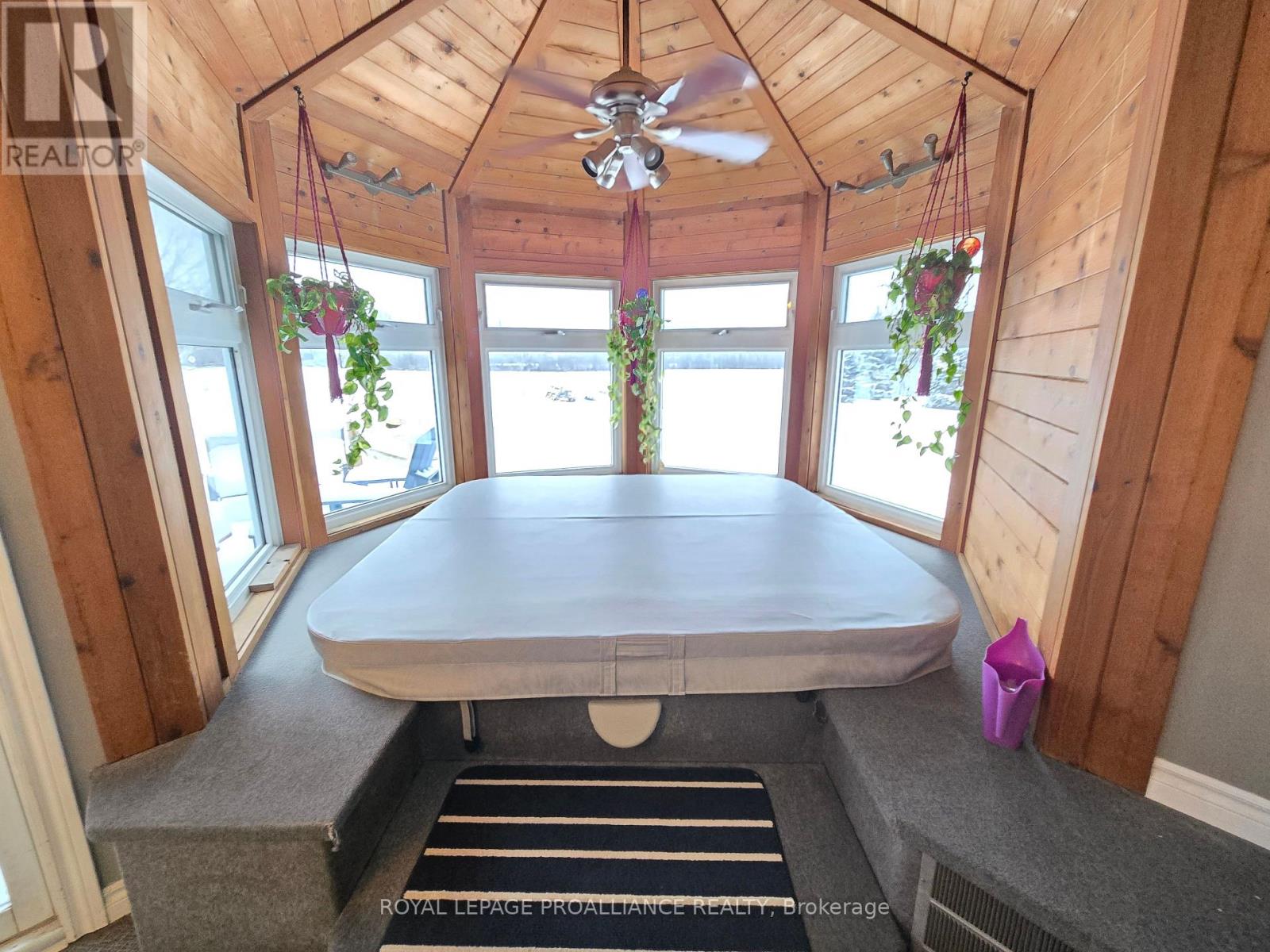 118 Hubbs Road, Prince Edward County (Ameliasburg Ward), Ontario  K0K 1A0 - Photo 18 - X12774598