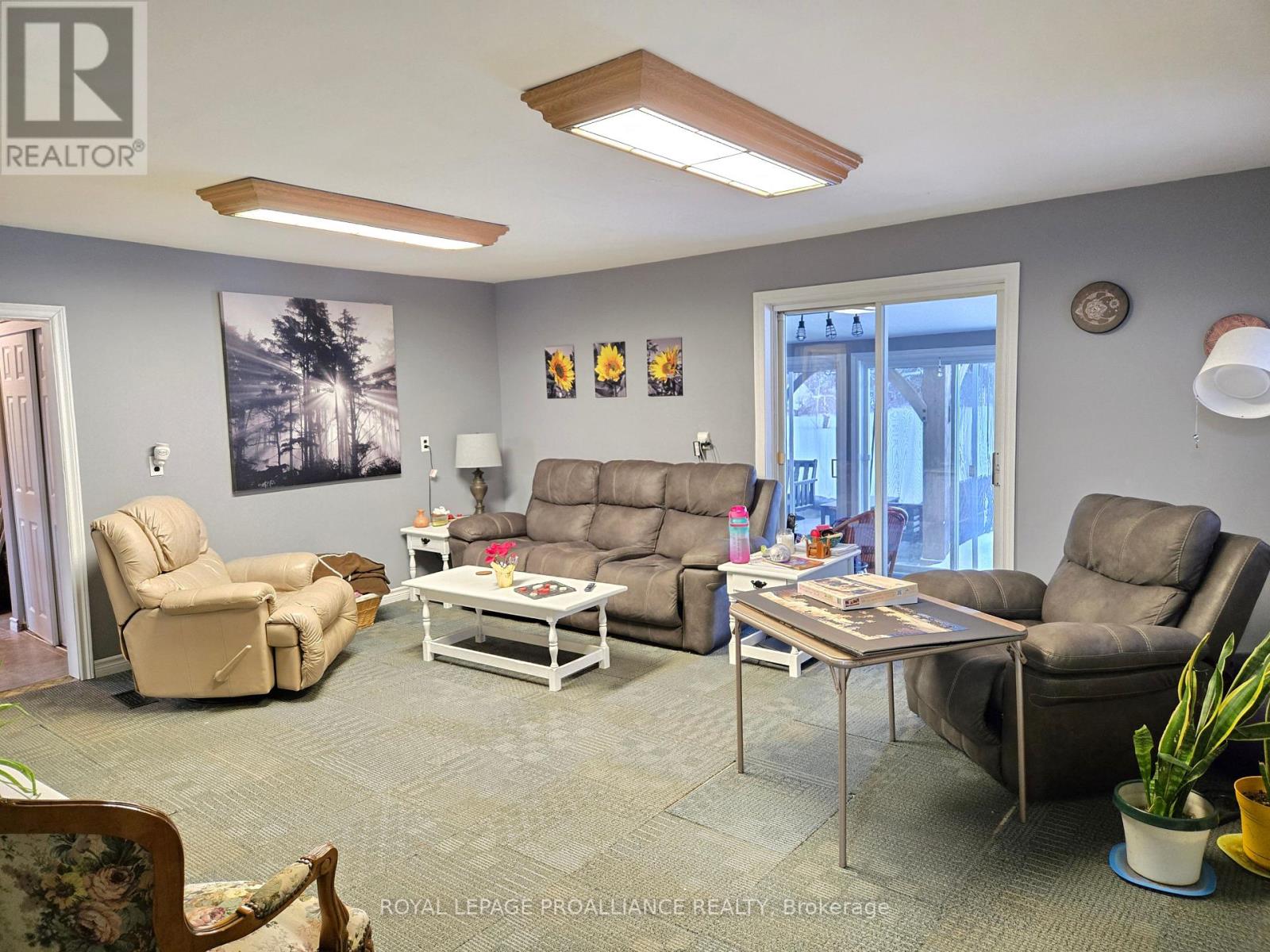 118 Hubbs Road, Prince Edward County (Ameliasburg Ward), Ontario  K0K 1A0 - Photo 6 - X12774598