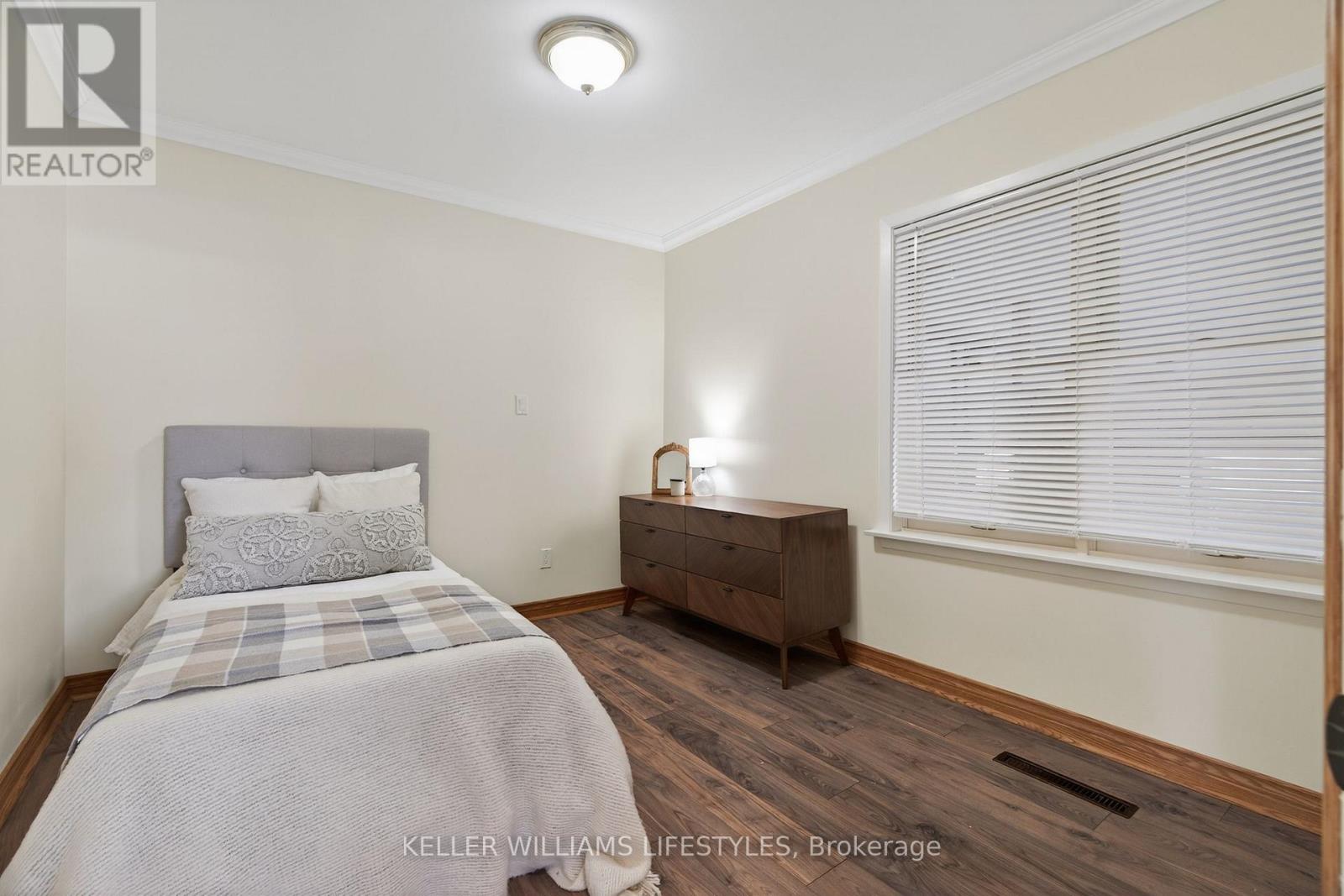 394 Beattie Street, Strathroy-Caradoc, Ontario  N7G 2X6 - Photo 10 - X12774568