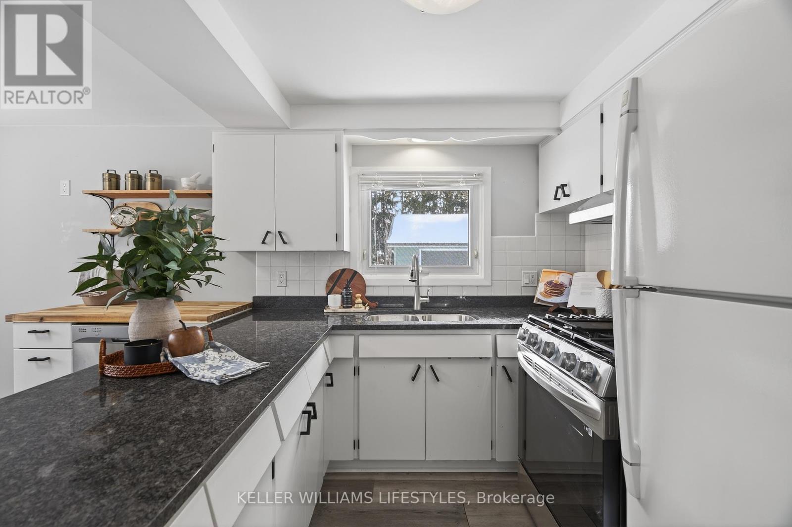 394 Beattie Street, Strathroy-Caradoc, Ontario  N7G 2X6 - Photo 18 - X12774568