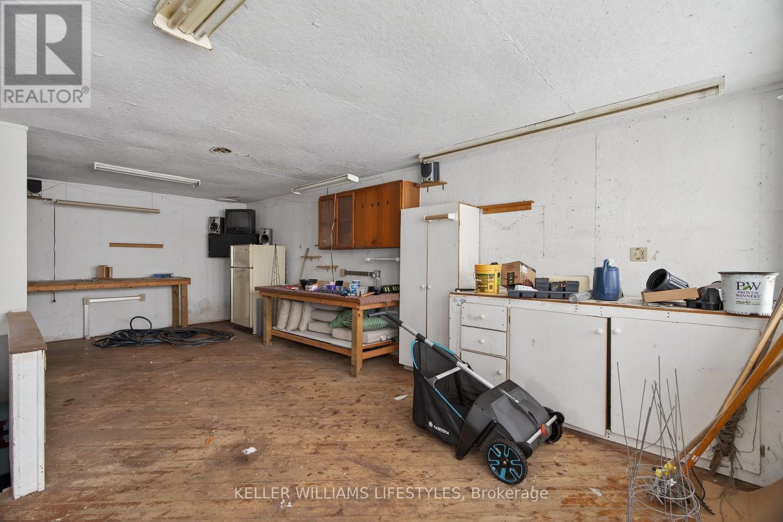 394 Beattie Street, Strathroy-Caradoc, Ontario  N7G 2X6 - Photo 35 - X12774568