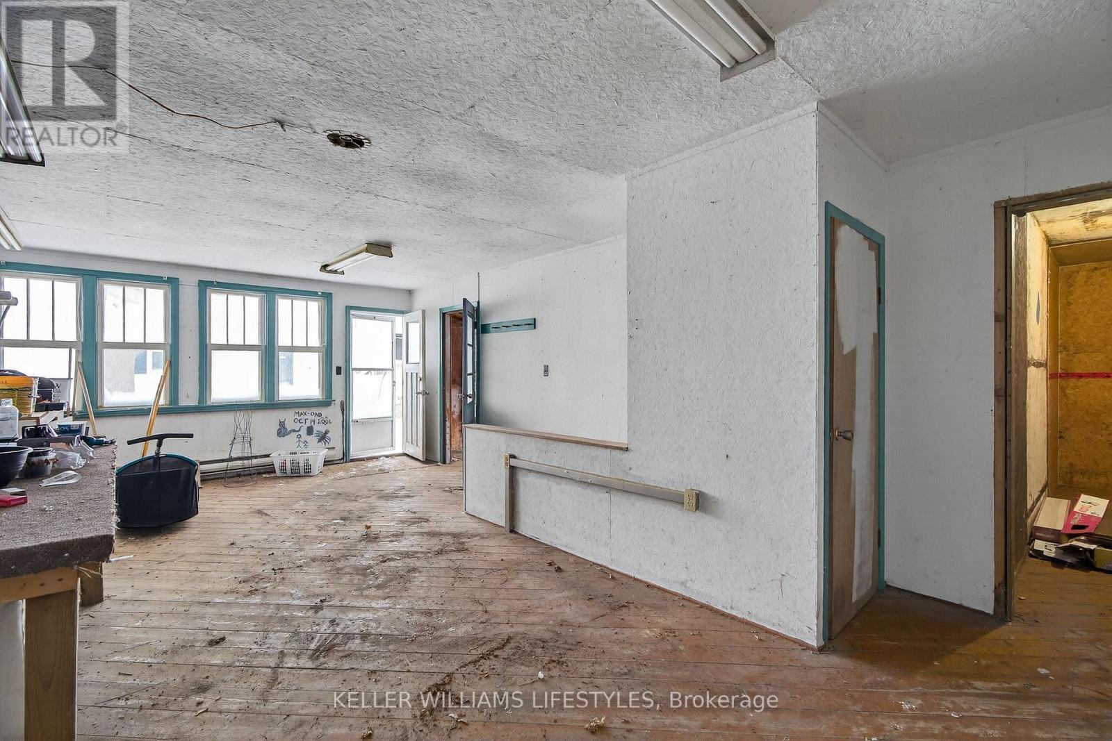 394 Beattie Street, Strathroy-Caradoc, Ontario  N7G 2X6 - Photo 37 - X12774568