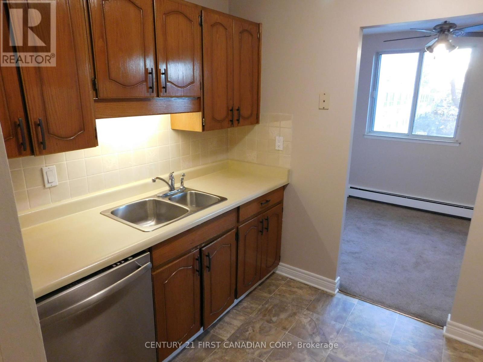 205 - 440 Central Avenue, London East, Ontario  N6B 2E5 - Photo 6 - X12774630