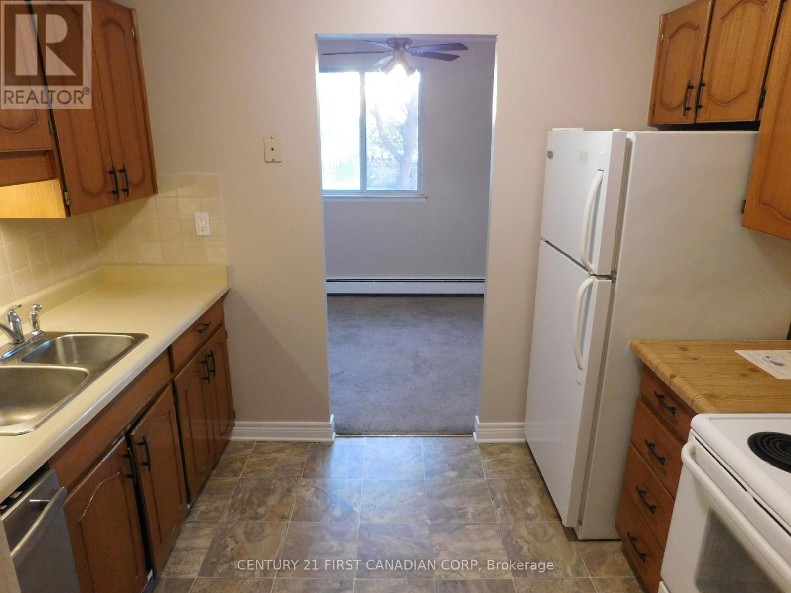 205 - 440 Central Avenue, London East, Ontario  N6B 2E5 - Photo 8 - X12774630