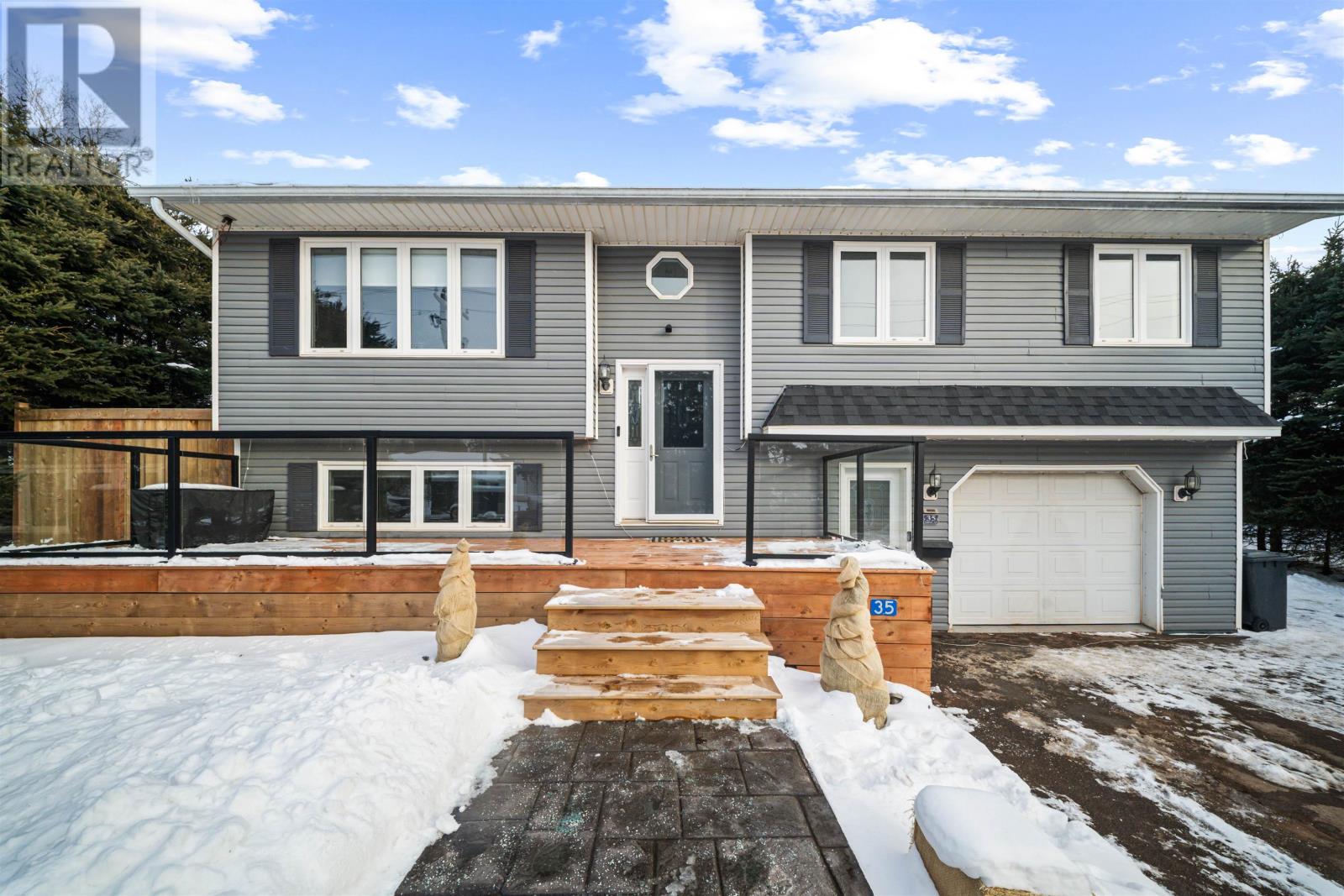 35 Fairway Avenue, Summerside, Prince Edward Island  C1N 5L8 - Photo 3 - 202602488