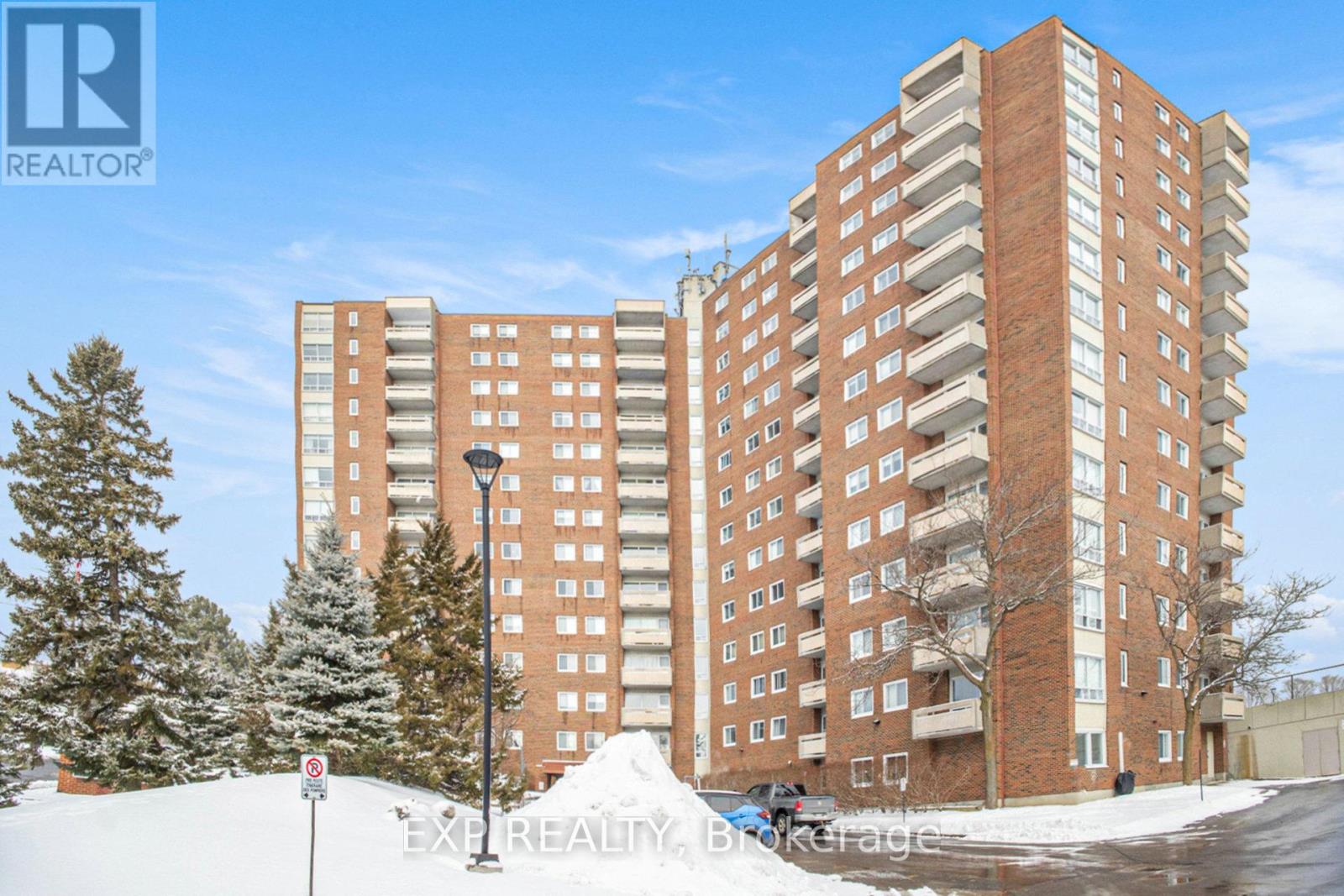 706 - 915 Elmsmere Road, Ottawa, Ontario  K1J 8H8 - Photo 2 - X12774684