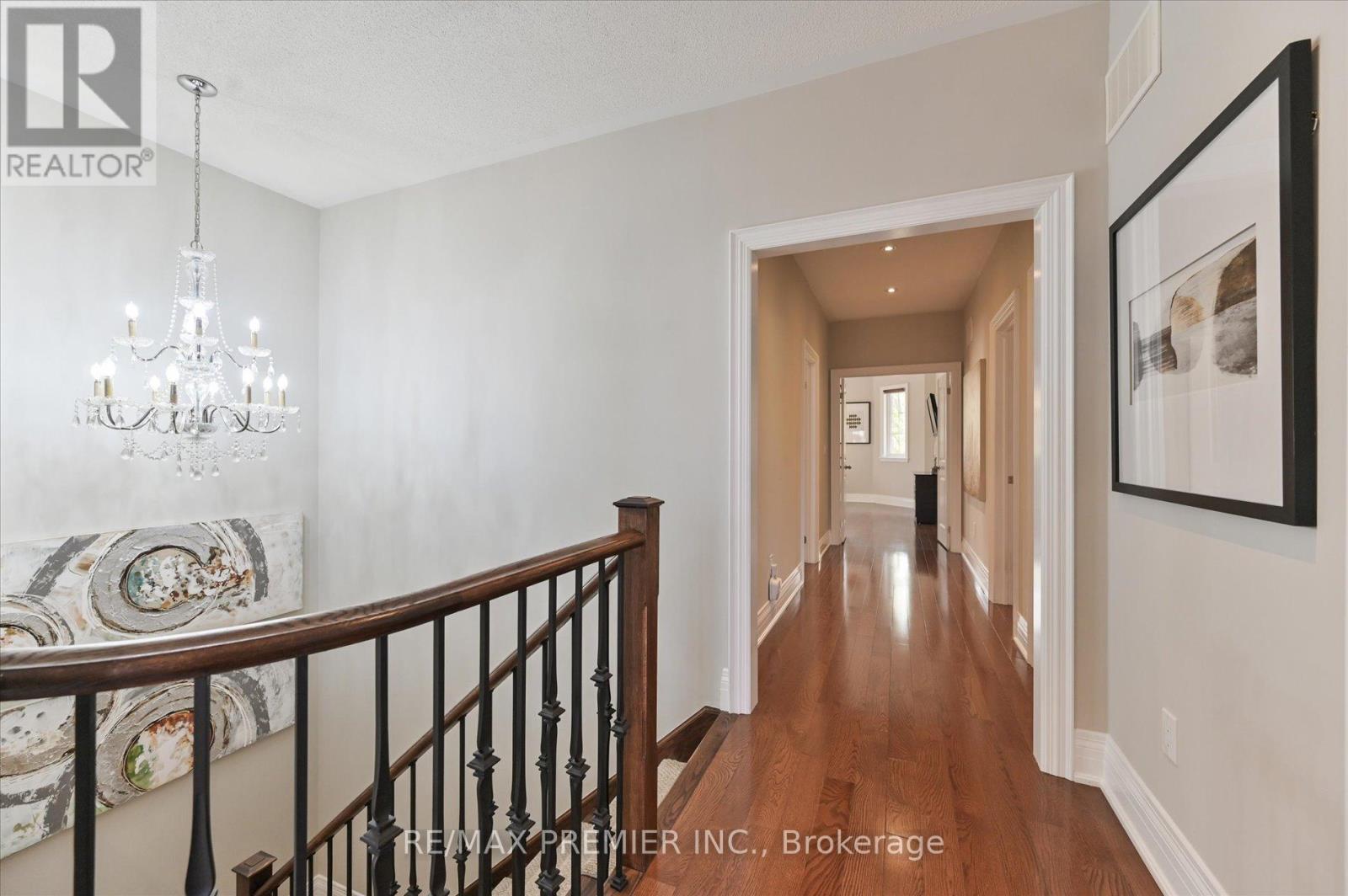 64 Heintzman Crescent, Vaughan, Ontario  L6A 4T1 - Photo 20 - N12593902