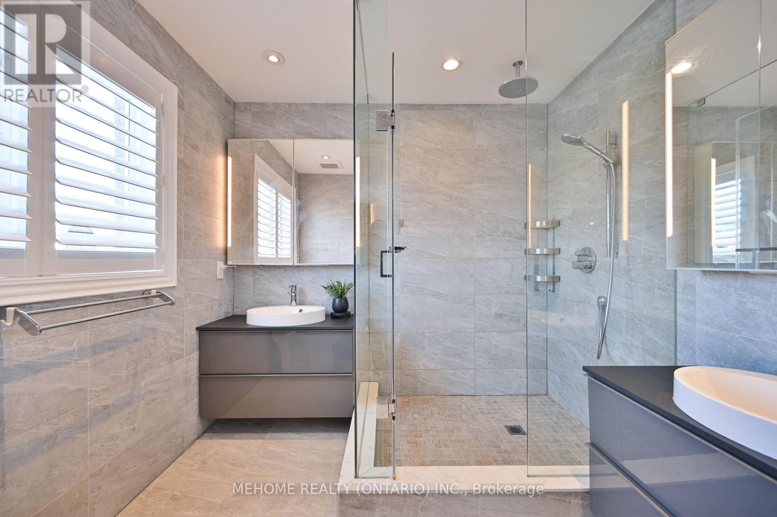 94 Manorheights Street, Richmond Hill, Ontario  L4S 2H5 - Photo 22 - N12774254