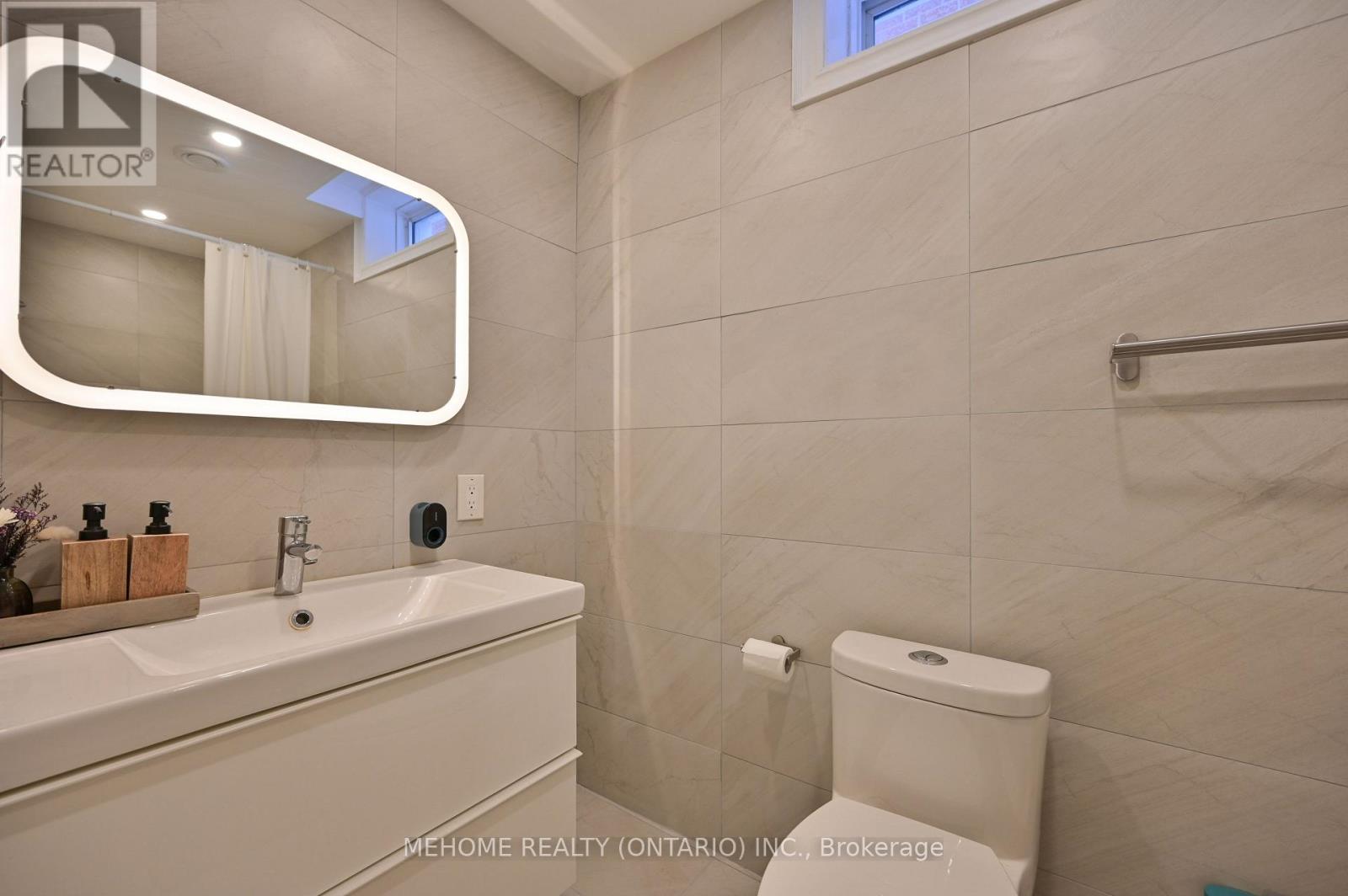 94 Manorheights Street, Richmond Hill, Ontario  L4S 2H5 - Photo 31 - N12774254