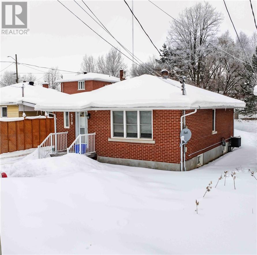 570 Maple Street, Sudbury, Ontario  P3C 2B7 - Photo 1 - 2126280