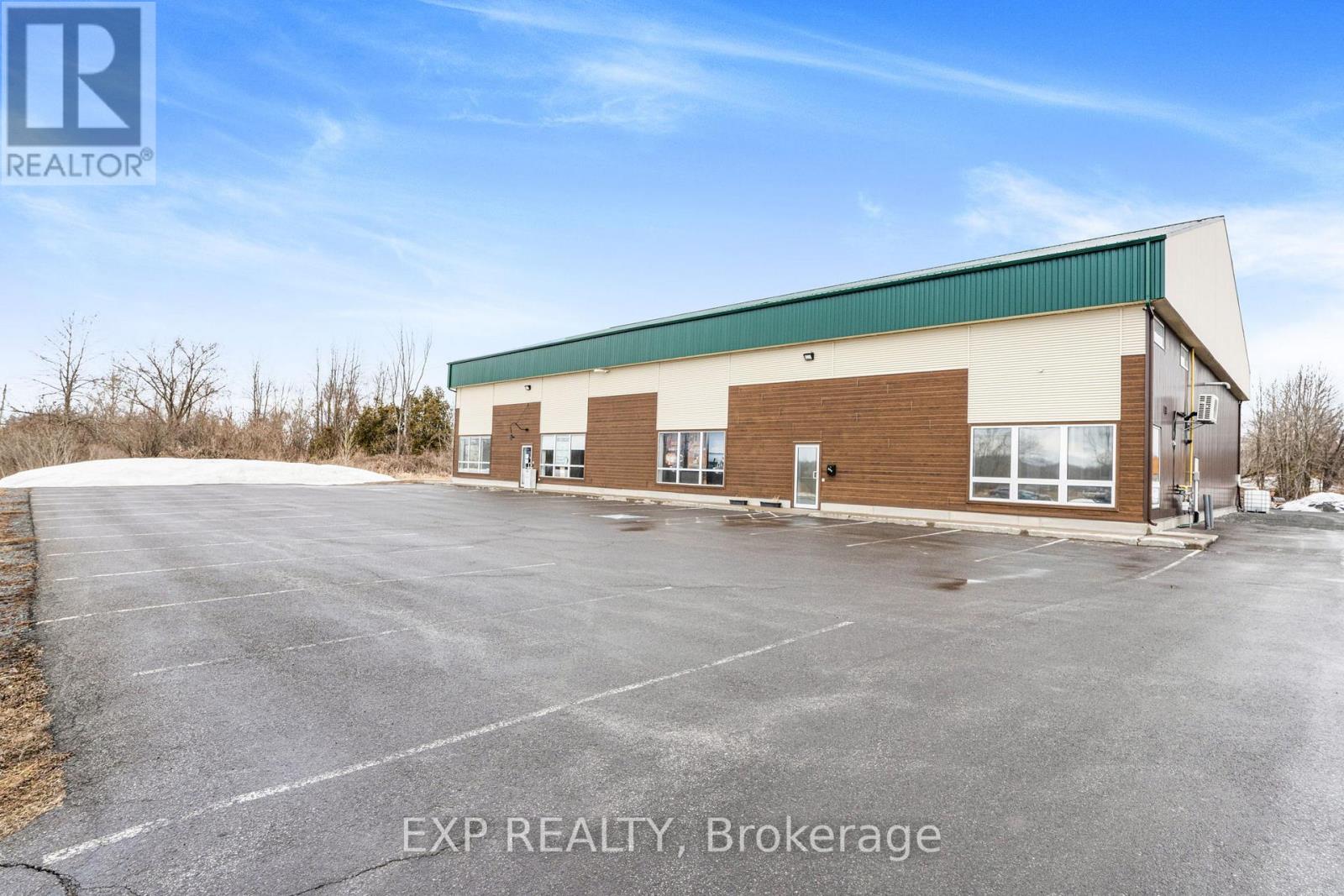 301 Industrial Boulevard, North Glengarry, Ontario  K0C 1A0 - Photo 2 - X12319264