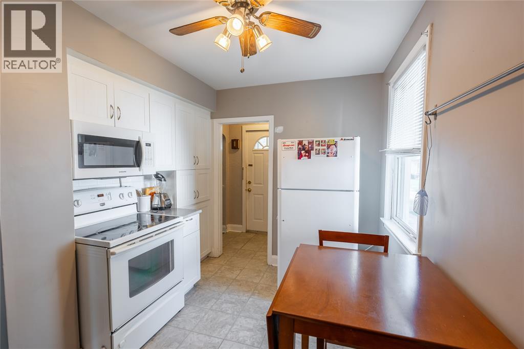 558 Kintail Street, Sarnia, Ontario  N7T 1Z1 - Photo 5 - 26002907