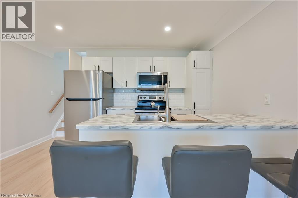 738 Mohawk Road E Unit# Upper Unit, Hamilton, Ontario  L8T 2R1 - Photo 8 - 40803851