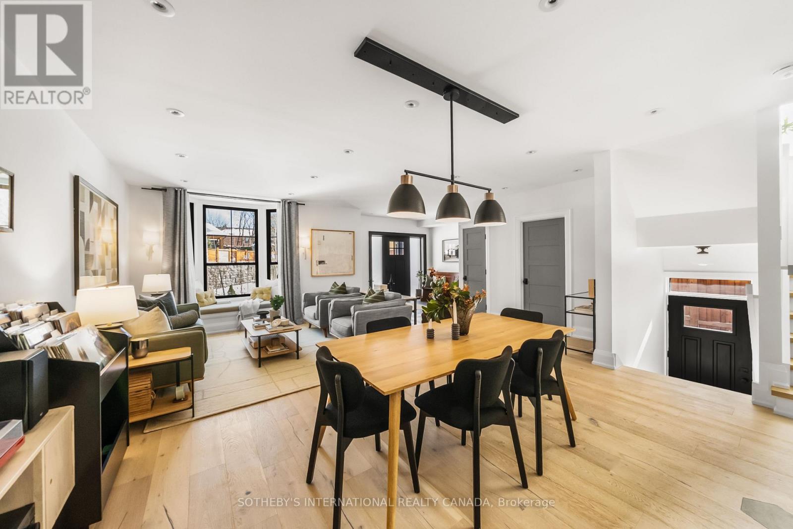 212 Winona Drive, Toronto, Ontario  M6C 3S2 - Photo 11 - C12774550