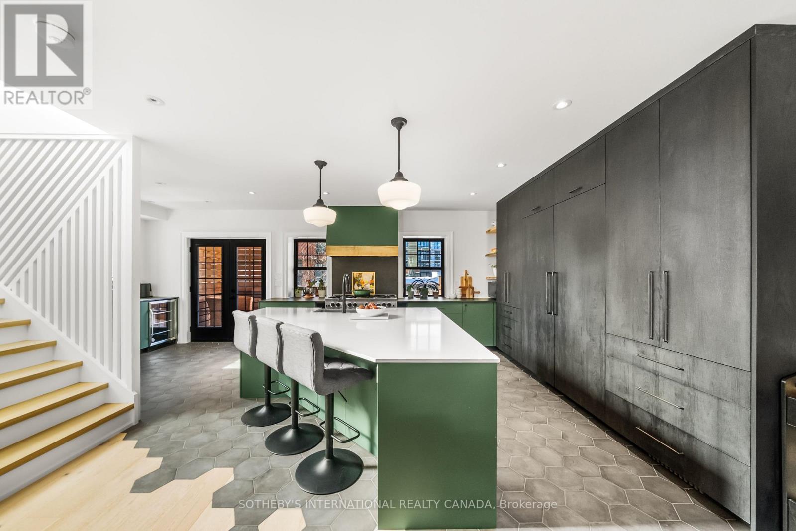 212 Winona Drive, Toronto, Ontario  M6C 3S2 - Photo 12 - C12774550