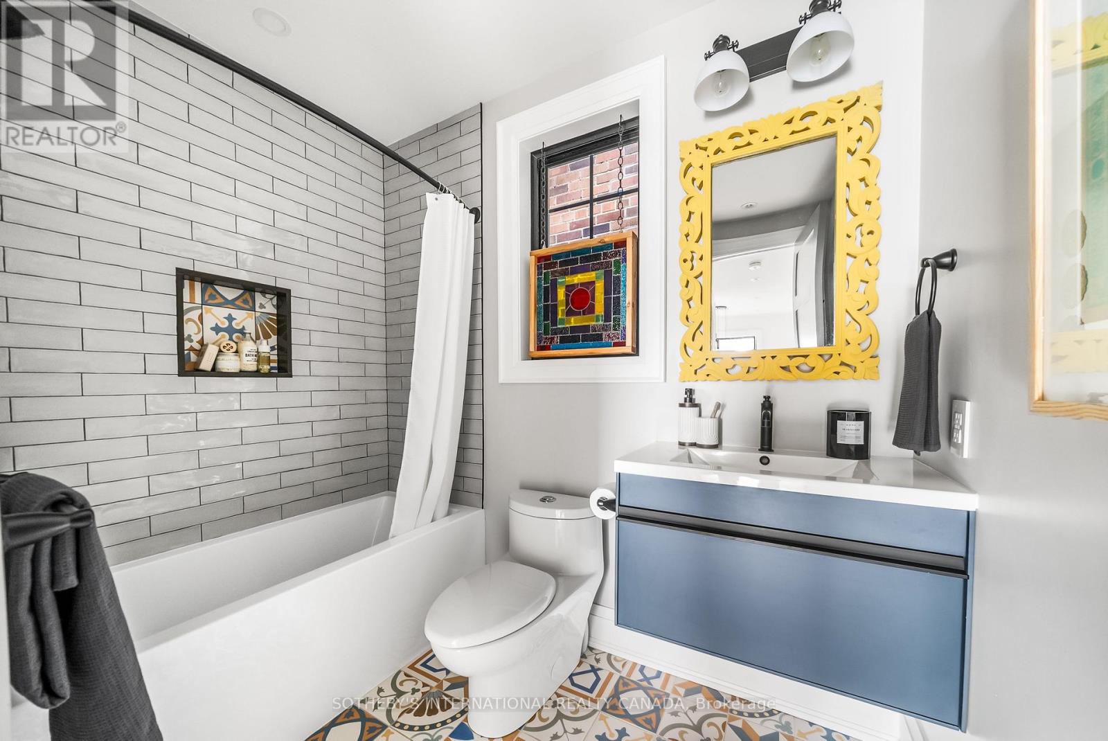 212 Winona Drive, Toronto, Ontario  M6C 3S2 - Photo 25 - C12774550