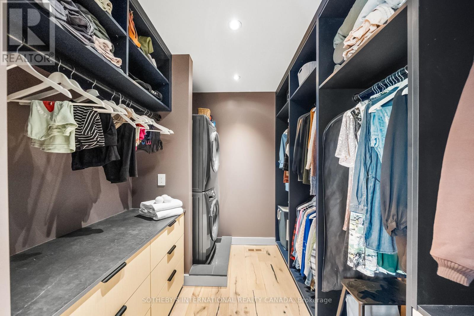 212 Winona Drive, Toronto, Ontario  M6C 3S2 - Photo 33 - C12774550