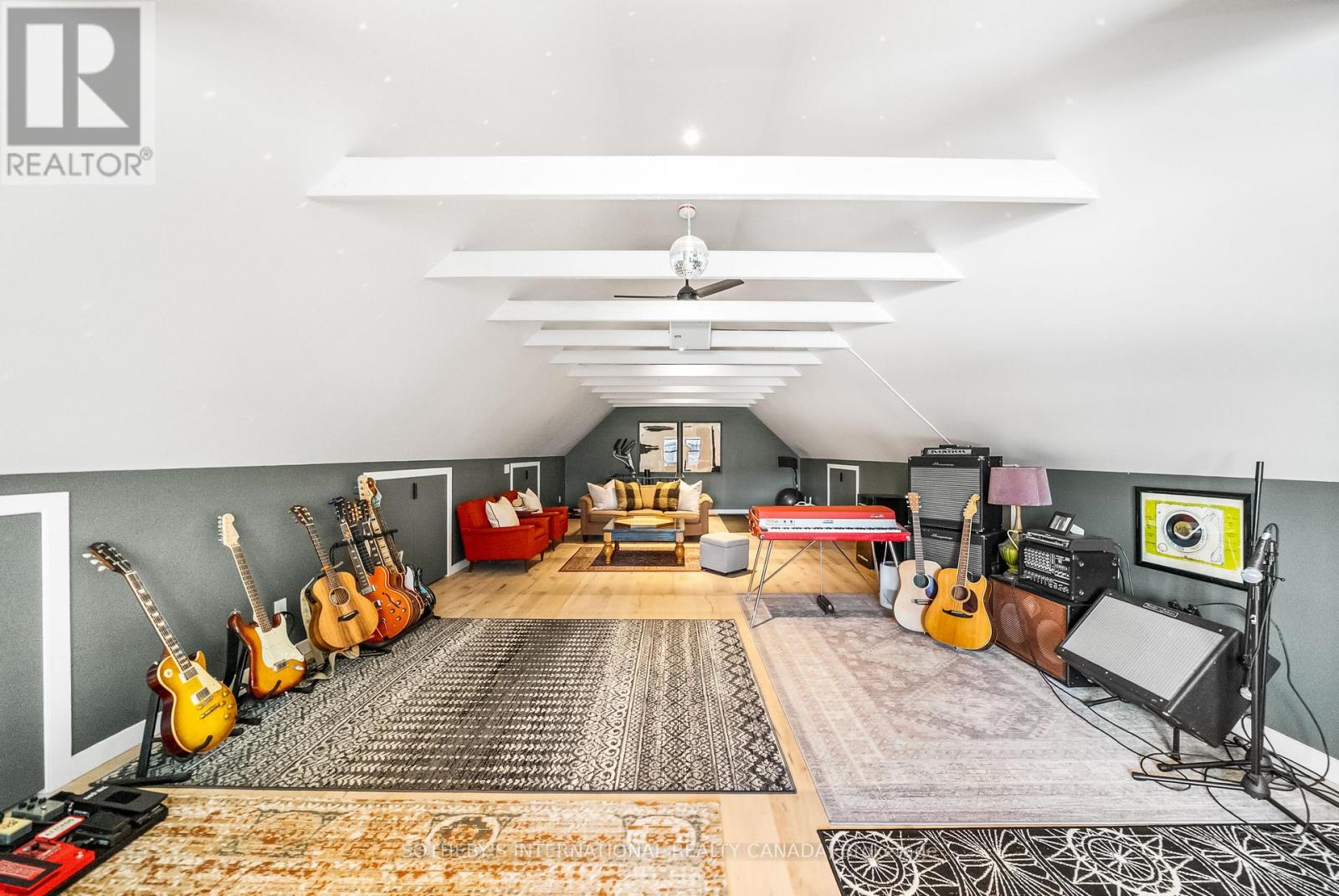 212 Winona Drive, Toronto, Ontario  M6C 3S2 - Photo 37 - C12774550