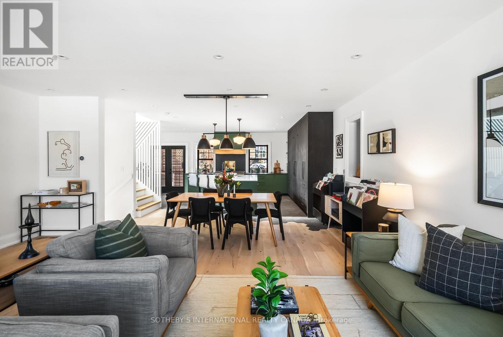 212 Winona Drive, Toronto, Ontario  M6C 3S2 - Photo 5 - C12774550