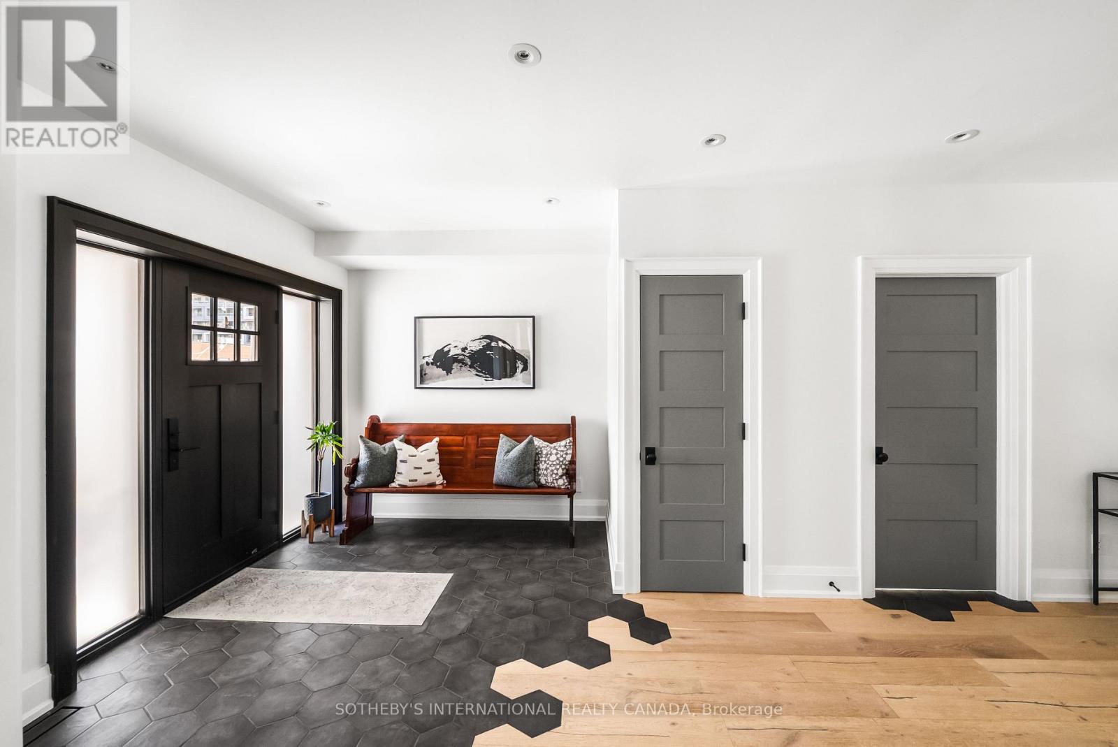 212 Winona Drive, Toronto, Ontario  M6C 3S2 - Photo 6 - C12774550