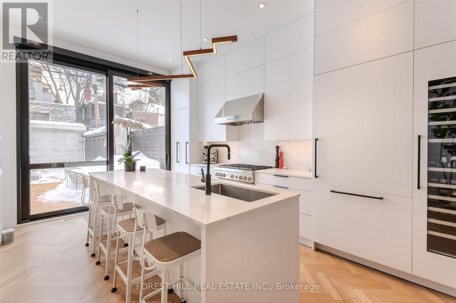 126 Robert Street, Toronto, Ontario  M5S 2K3 - Photo 10 - C12774642