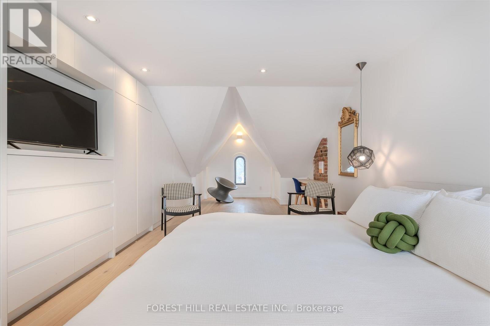 126 Robert Street, Toronto, Ontario  M5S 2K3 - Photo 17 - C12774642