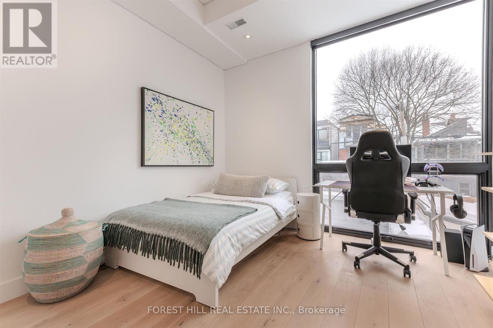 126 Robert Street, Toronto, Ontario  M5S 2K3 - Photo 31 - C12774642