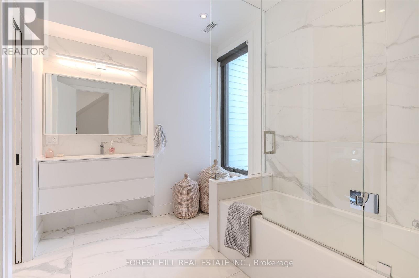 126 Robert Street, Toronto, Ontario  M5S 2K3 - Photo 34 - C12774642