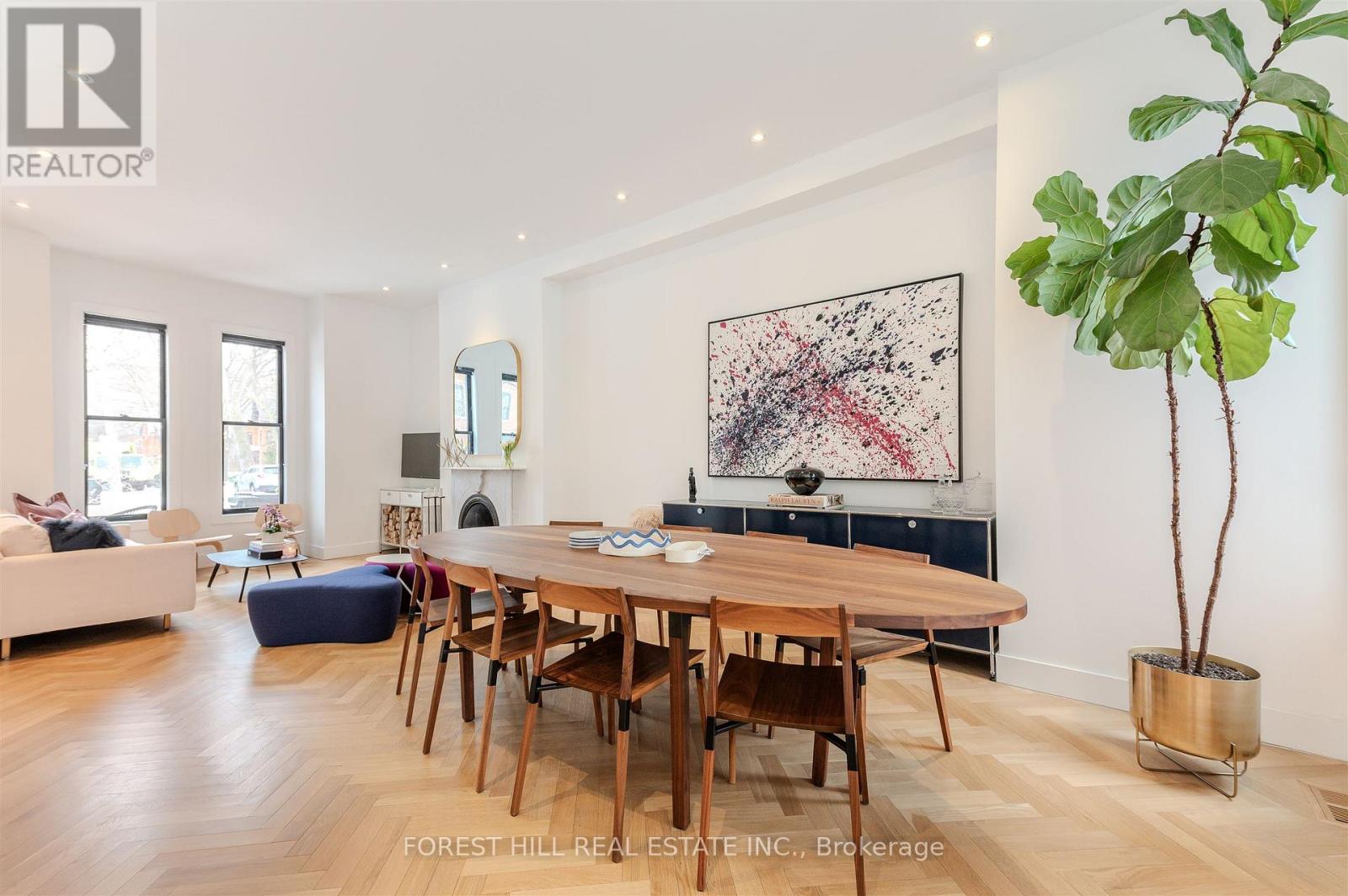 126 Robert Street, Toronto, Ontario  M5S 2K3 - Photo 8 - C12774642