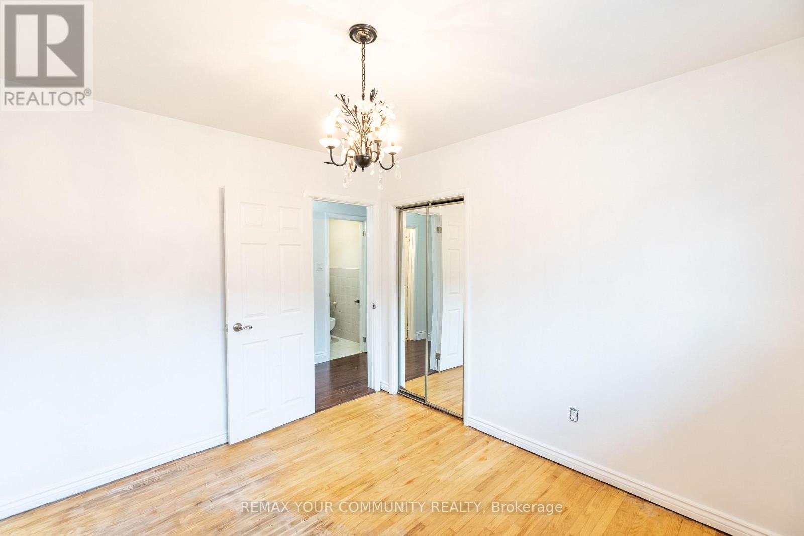 32 Marbury Crescent, Toronto, Ontario  M3A 2G2 - Photo 13 - C12774664