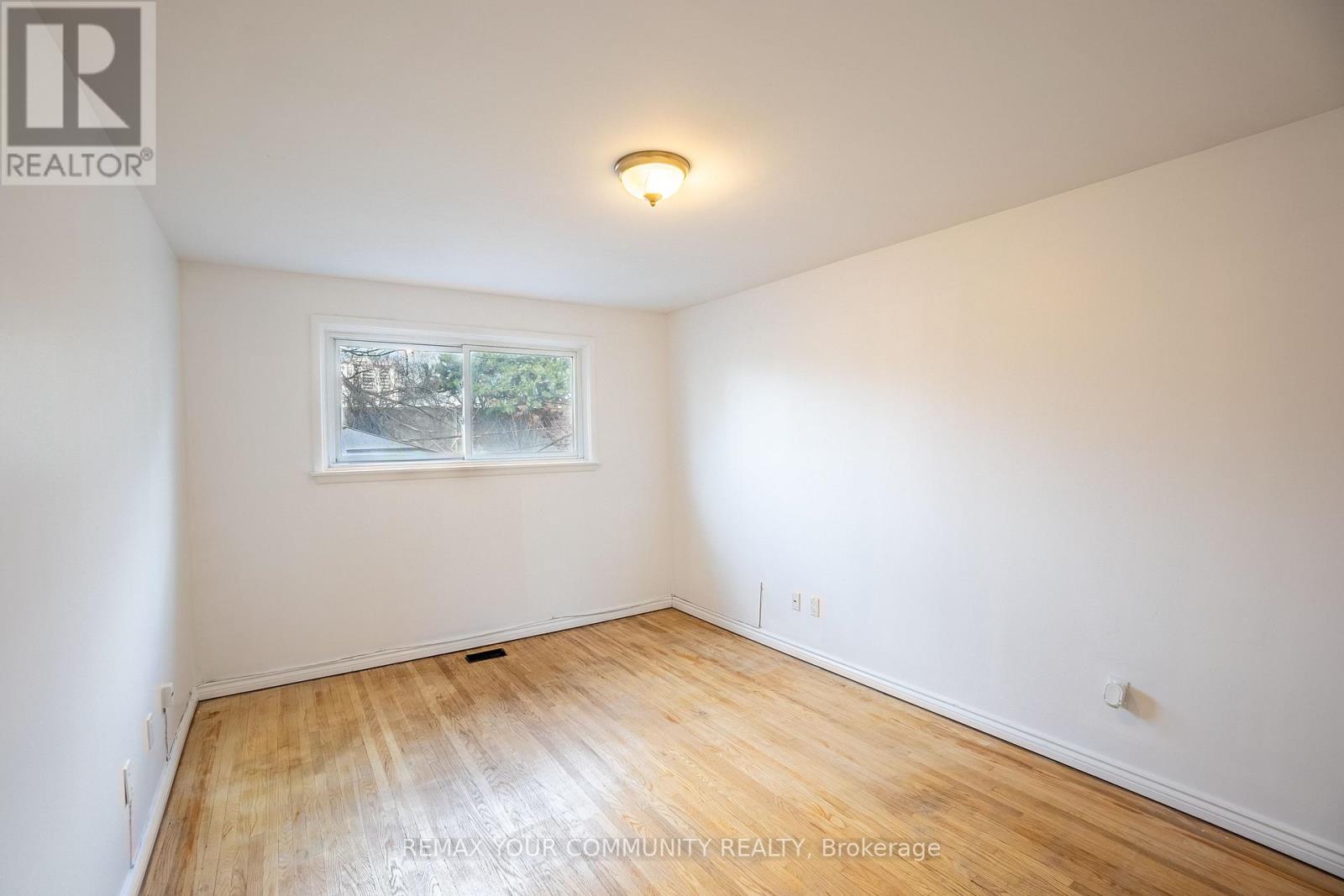 32 Marbury Crescent, Toronto, Ontario  M3A 2G2 - Photo 14 - C12774664