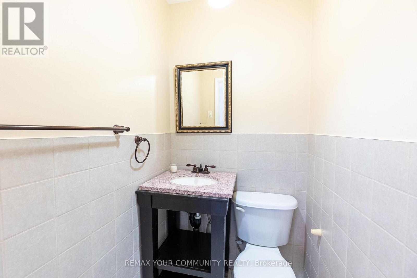 32 Marbury Crescent, Toronto, Ontario  M3A 2G2 - Photo 17 - C12774664