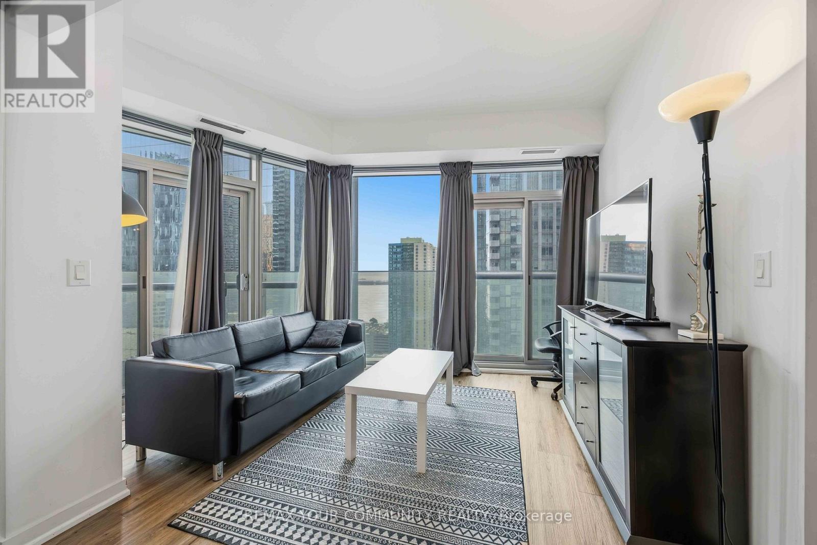 2302 - 14 York Street, Toronto, Ontario  M5J 0B1 - Photo 17 - C12774690