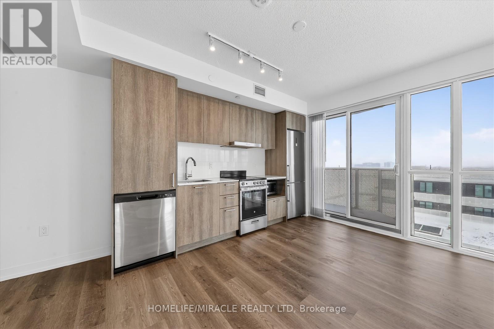 915 - 195 Commerce Street, Vaughan, Ontario  L4K 0P9 - Photo 13 - N12653860