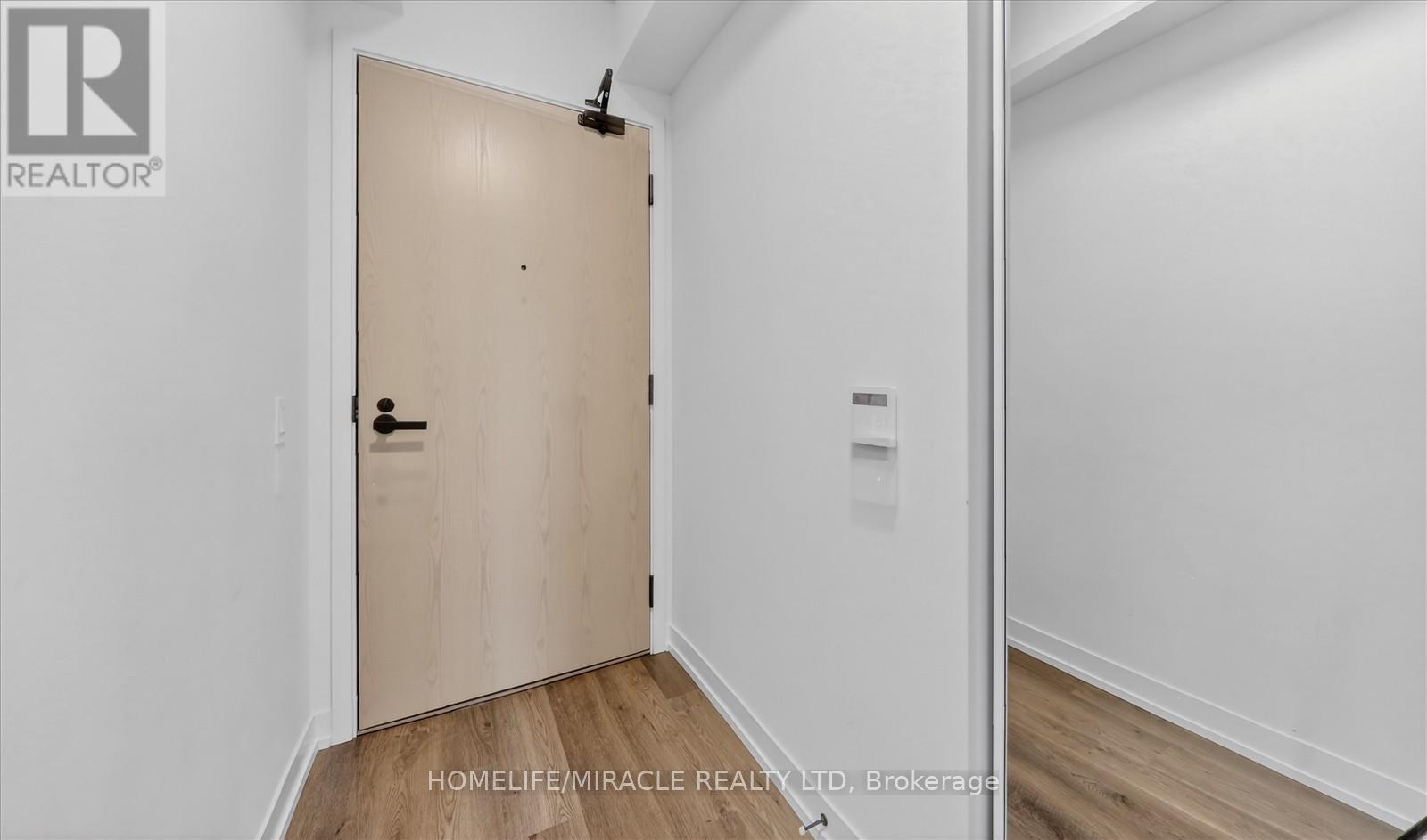 915 - 195 Commerce Street, Vaughan, Ontario  L4K 0P9 - Photo 9 - N12653860