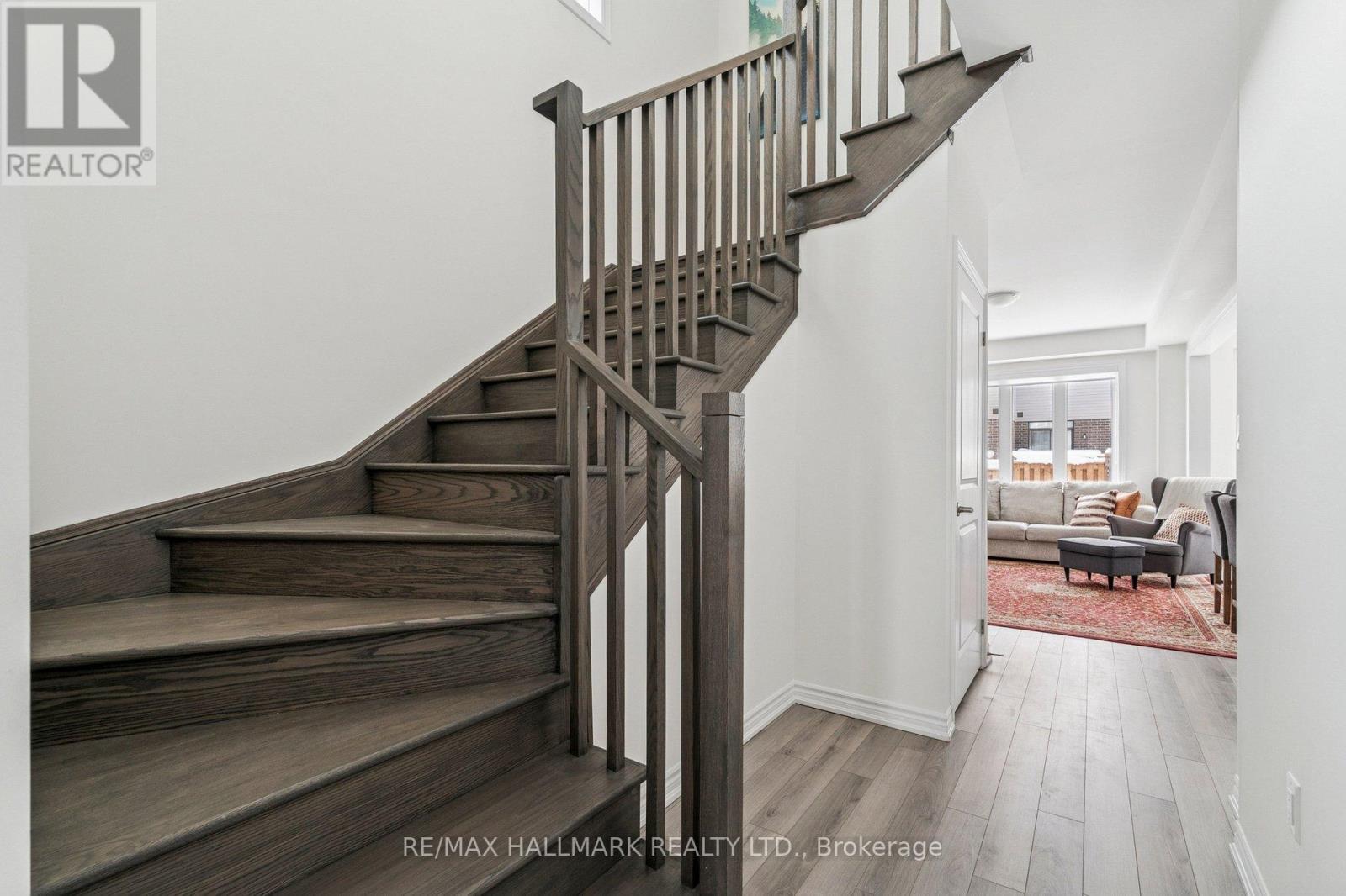 13 Tamworth Terrace, Barrie, Ontario  L9J 0W5 - Photo 9 - S12774692