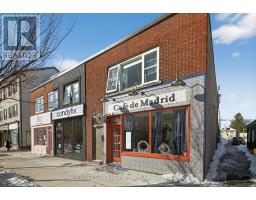 4 - 131 LAKESHORE ROAD E, Oakville, Ontario