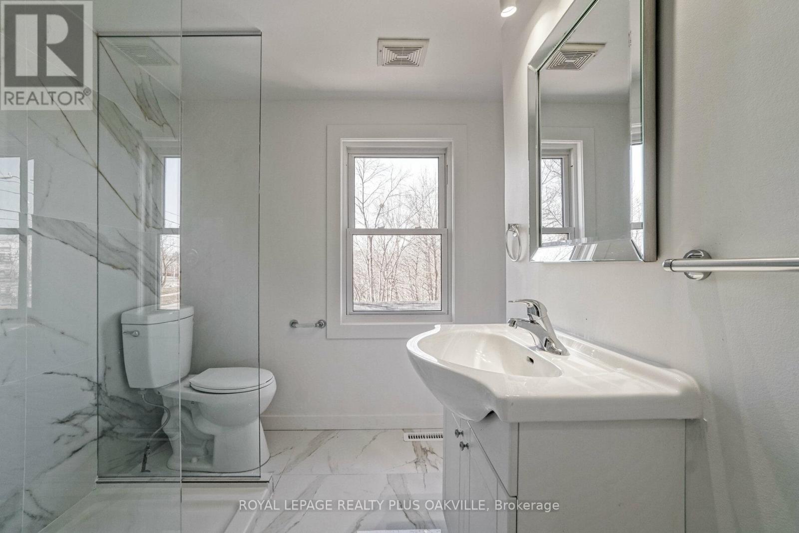 2 - 564 Lyons Lane, Oakville, Ontario  L6J 2Y1 - Photo 11 - W12774620