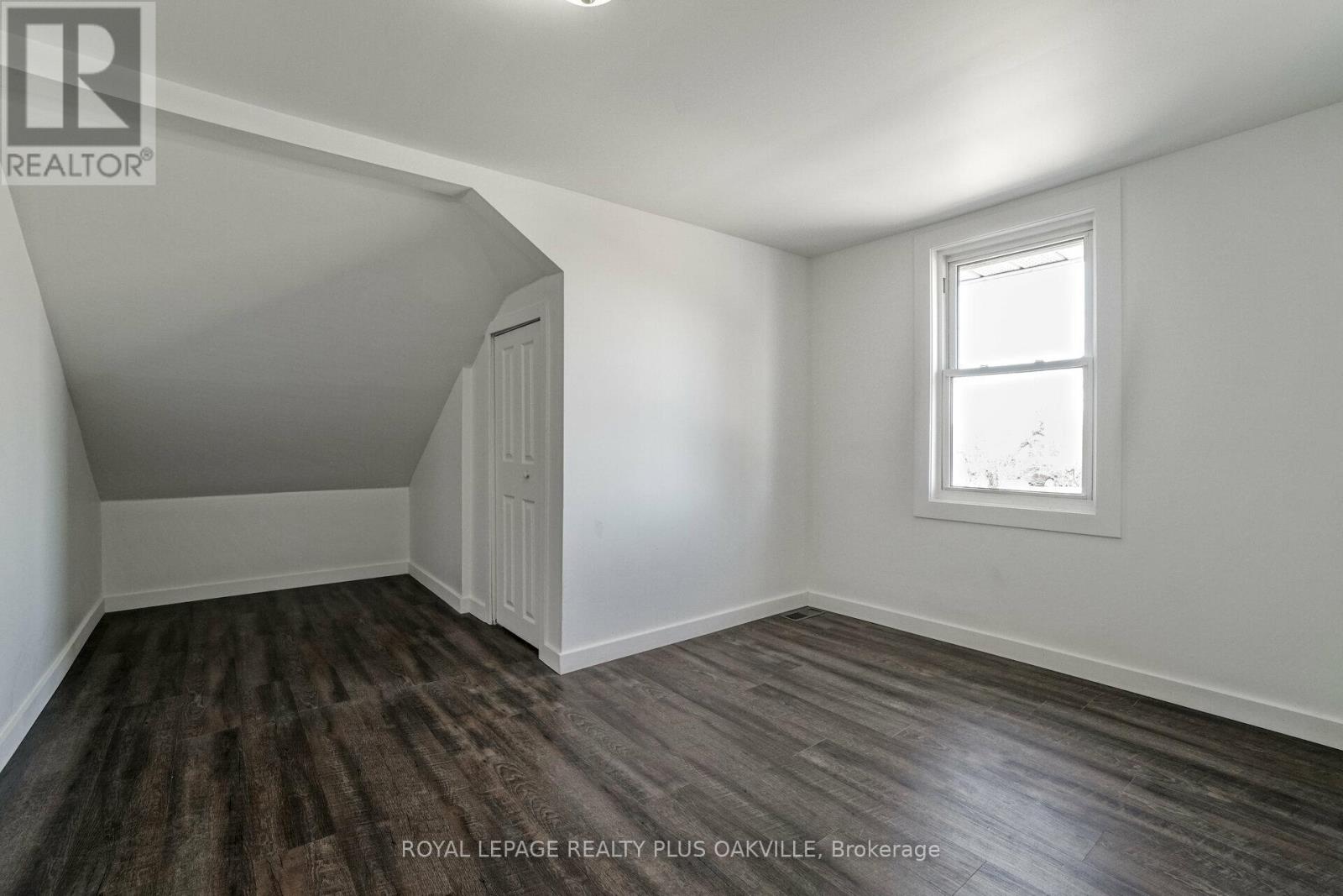 2 - 564 Lyons Lane, Oakville, Ontario  L6J 2Y1 - Photo 9 - W12774620