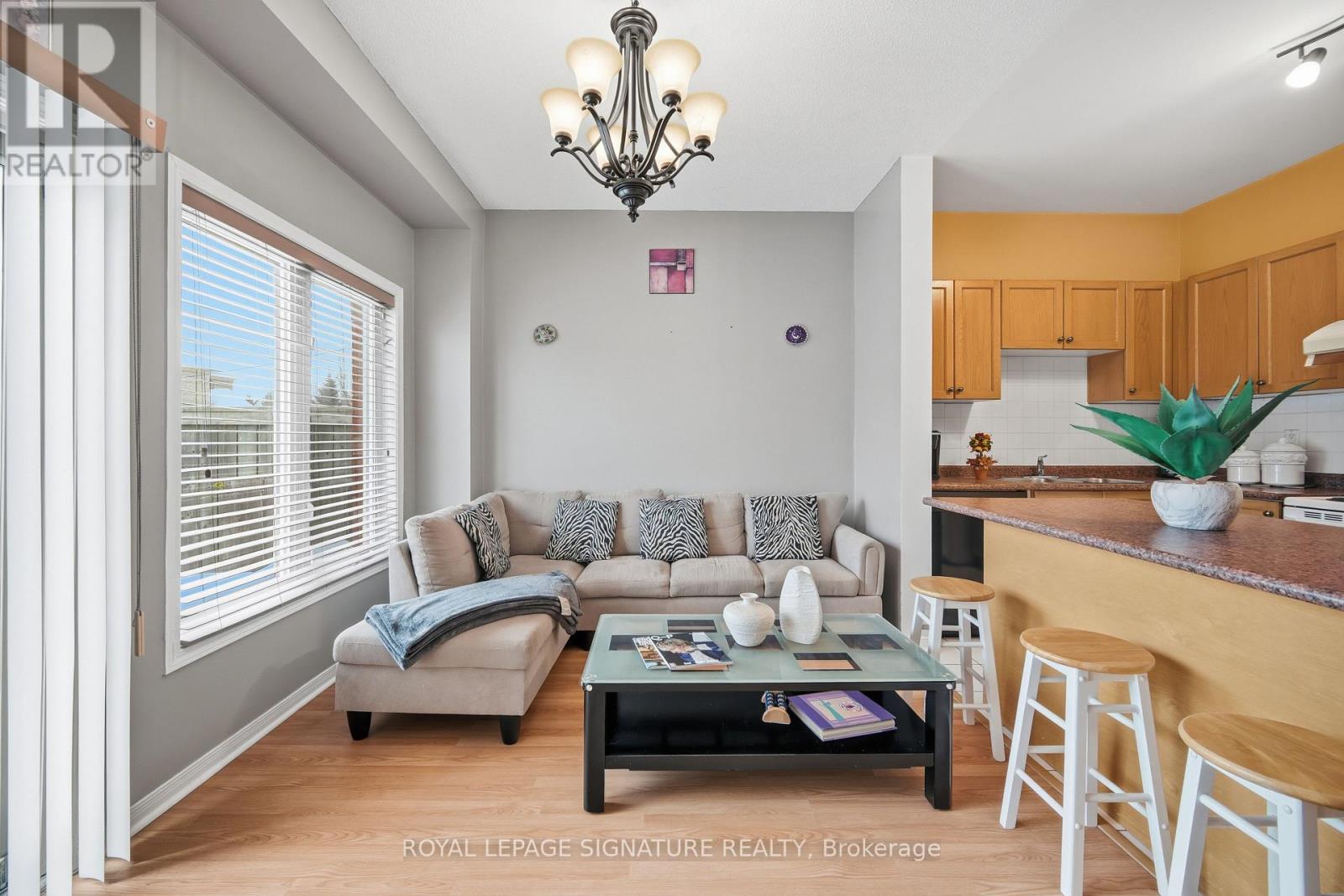 6526 Song Bird Crescent, Mississauga, Ontario  L5W 1E1 - Photo 18 - W12774634