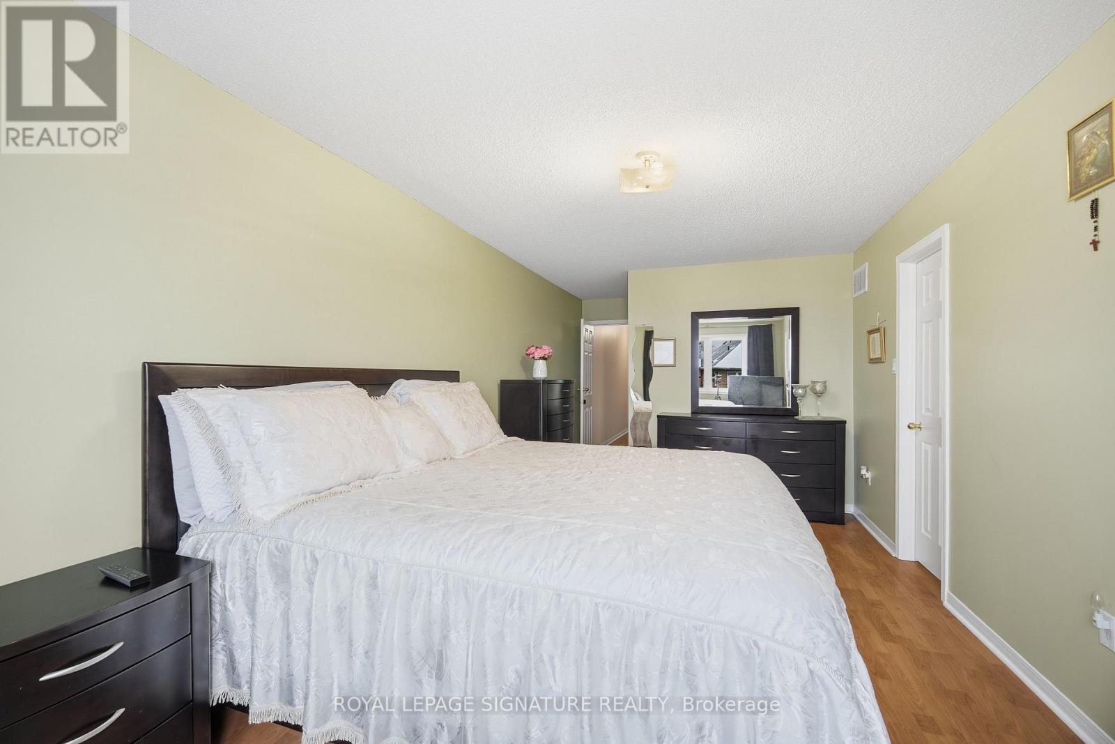 6526 Song Bird Crescent, Mississauga, Ontario  L5W 1E1 - Photo 26 - W12774634