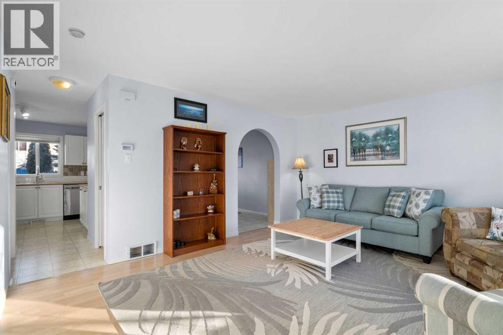 74, 4 Stonegate Drive Nw, Airdrie, Alberta  T4B 2T2 - Photo 10 - A2282311